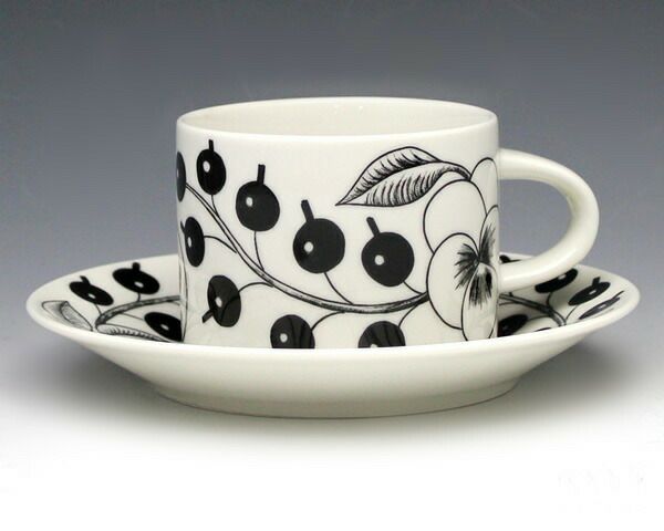 アラビア（ARABIA） パラティッシ/Paratiisi ティーカップ&ソーサー ブラック