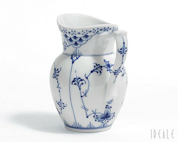 ロイヤルコペンハーゲン（Royal Copenhagen） ブルーフルーテッド ハーフレース/Blue Fluted Half Lace 102 394 クリーマー 大