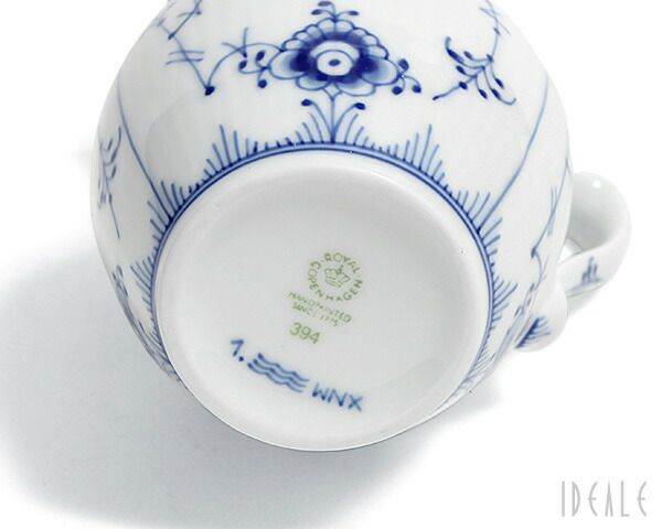 ロイヤルコペンハーゲン（Royal Copenhagen） ブルーフルーテッド ハーフレース/Blue Fluted Half Lace 102 394 クリーマー 大