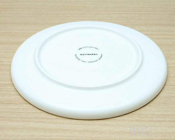 マリメッコ（marimekko） シイルトラプータルハ/SIIRTOLAPUUTARHA プレート 20cm ホワイト/ブラック