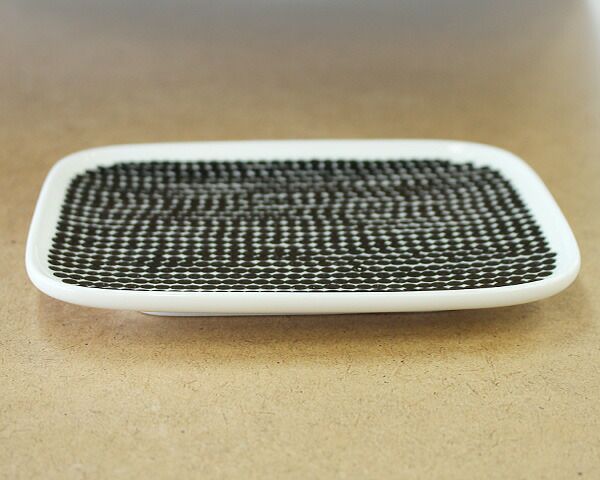 マリメッコ（marimekko） ラシィマット/RASYMATTO プレート15×12cm ホワイト/ブラック