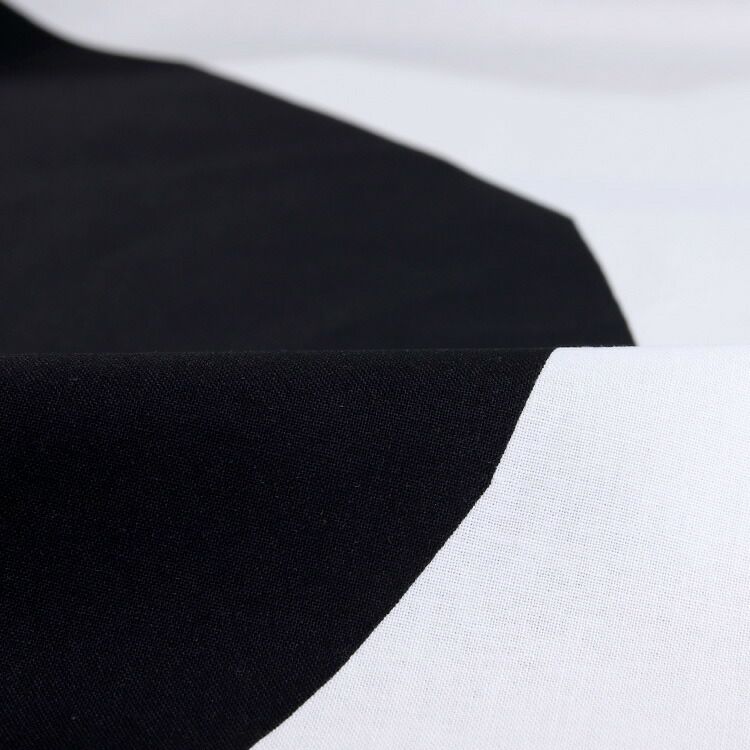 マリメッコ（marimekko） キヴェット/KIVET コットンファブリック(生地) ホワイト/ブラック (30cm以上から10cm単位で切り売り)