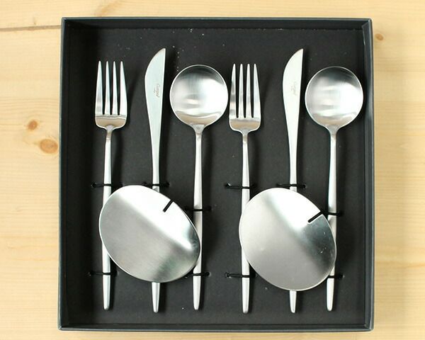 クチポール（Cutipol） ムーンマット/MOON MATT ディナー8点セット 化粧箱付 シルバー