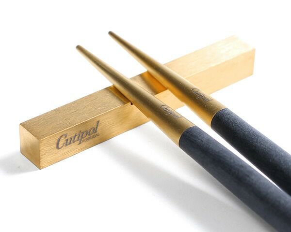 クチポール（Cutipol） ゴア/GOA 箸 + 箸置きセット ブラックマットゴールド