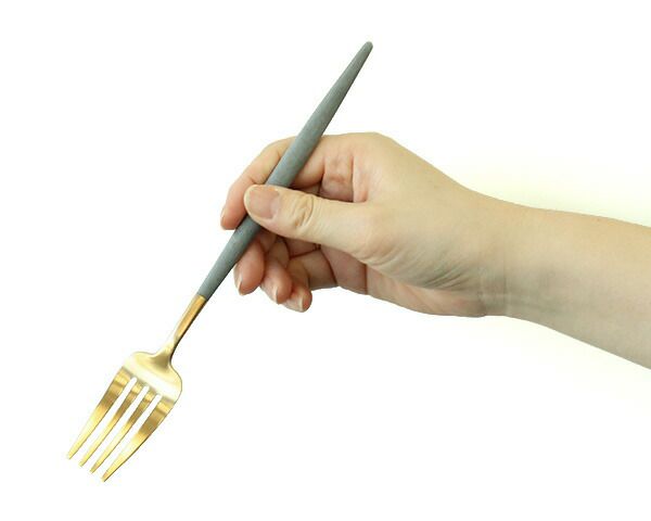 クチポール（Cutipol） ゴア/GOA ディナーフォーク グレーマットゴールド