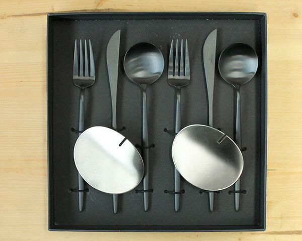 クチポール（Cutipol） ムーンマット/MOON MATT ディナー8点セット 化粧箱付 ブラック