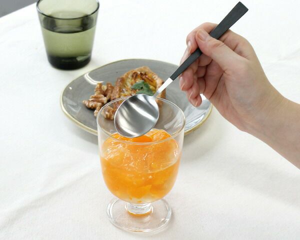 クチポール（Cutipol） クーベ/KUBE デザートスプーン