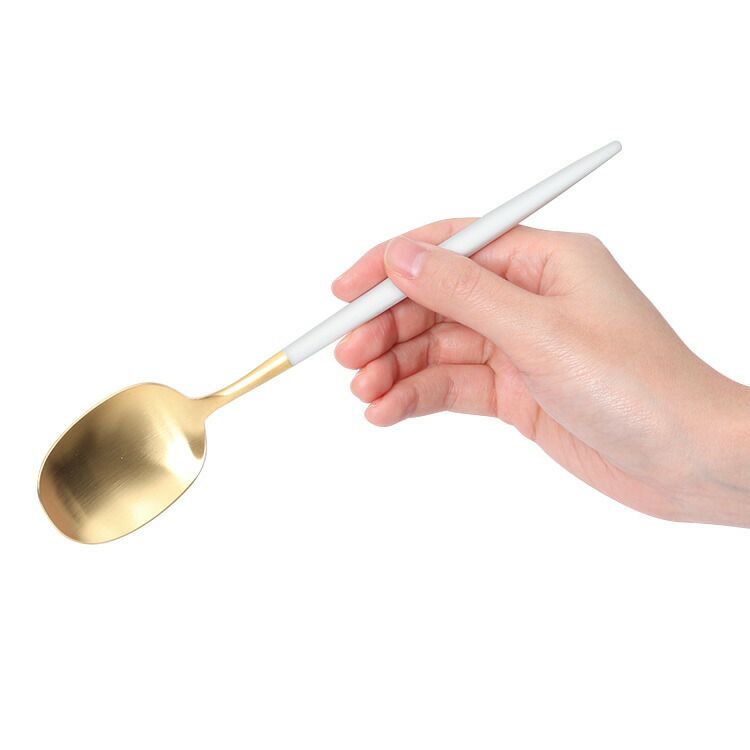 クチポール（Cutipol） ナウ/NAU ディナースプーン ホワイトマットゴールド