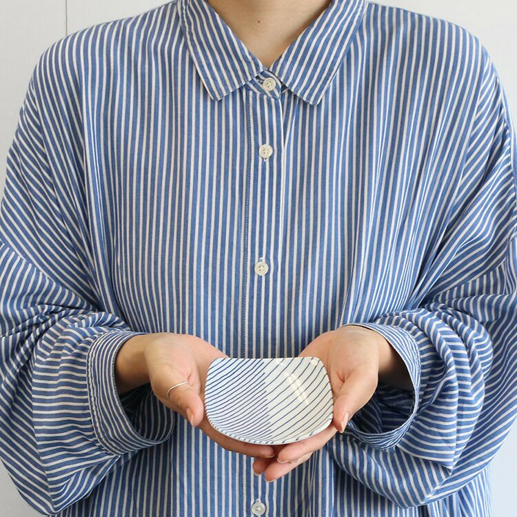白山陶器 反角小皿 10cm ホワイト/ブルー