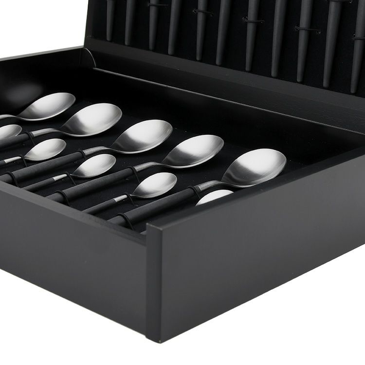 クチポール（Cutipol） ミオ/MIO ディナー24点セット ブラック