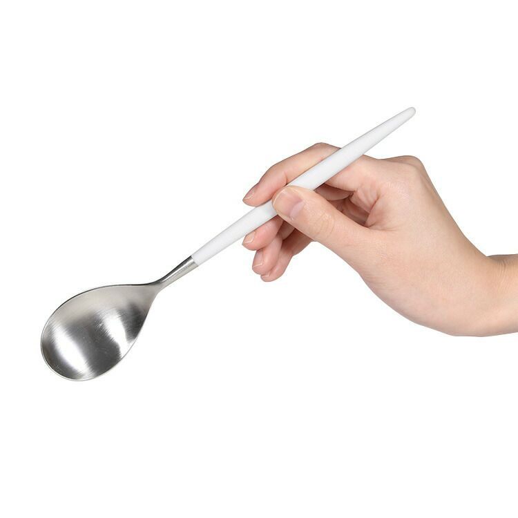 クチポール（Cutipol） ミオ/MIO ディナースプーン ホワイト