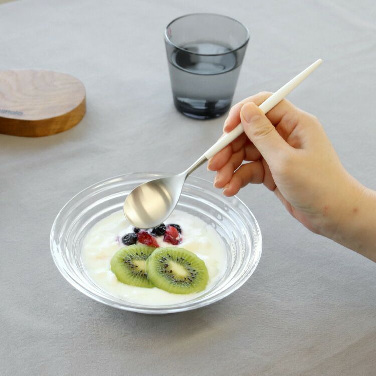 クチポール（Cutipol） ミオ/MIO デザートスプーン ホワイト