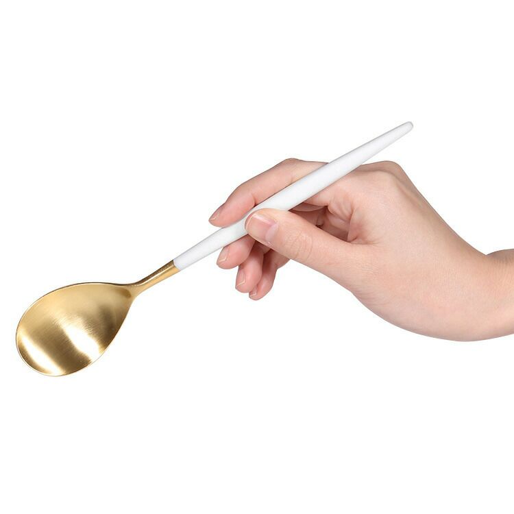 クチポール（Cutipol） ミオ/MIO ディナースプーン ホワイトマットゴールド