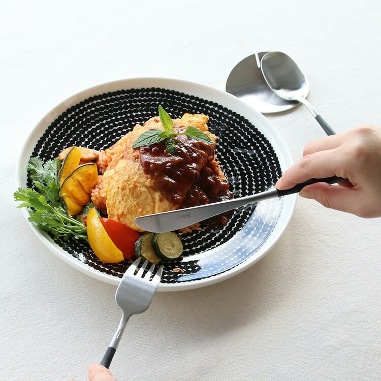 クチポール（Cutipol） ナウ/NAU ディナー8点セット 化粧箱付 ブラック