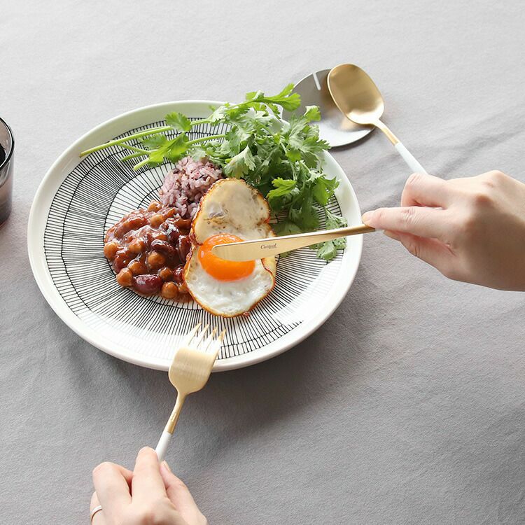 クチポール（Cutipol） ナウ/NAU ディナー3点＆カトラリーレスト1点 ホワイトマットゴールド