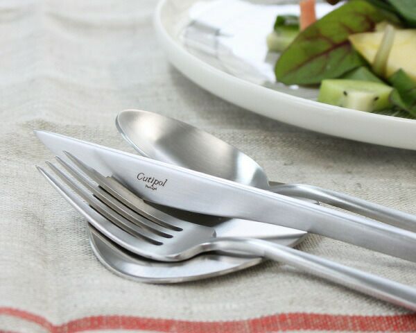 クチポール（Cutipol） ムーンマット/MOON MATT ディナー3点＆カトラリーレスト1点 シルバー