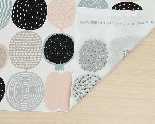 マリメッコ（marimekko） コンポッティ/KOMPOTTI コットンファブリック(生地) (30cm以上から10cm単位で切り売り)