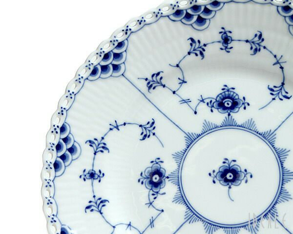 ロイヤルコペンハーゲン（Royal Copenhagen） ブルーフルーテッド フルレース/Blue Fluted Full Lace 103 617 プレート 17cm