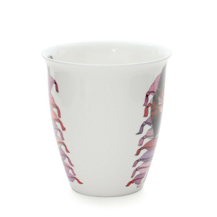 ダヌーン（Dunoon） NEVIS マグカップ ピンクの布団でお昼寝