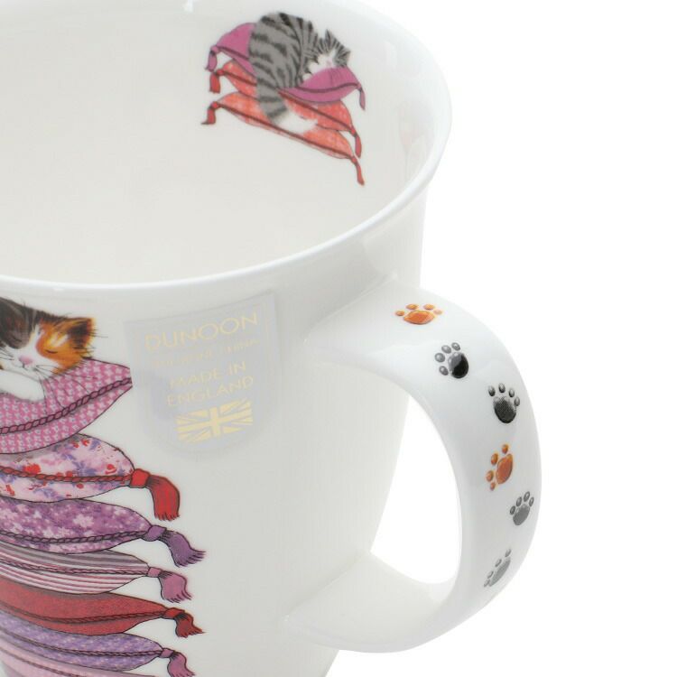 ダヌーン（Dunoon） NEVIS マグカップ ピンクの布団でお昼寝