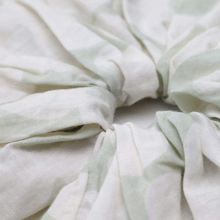 マリメッコ（marimekko） ウニッコ/Ruusunkukka Unikko シュシュ ライトグリーン/ホワイト