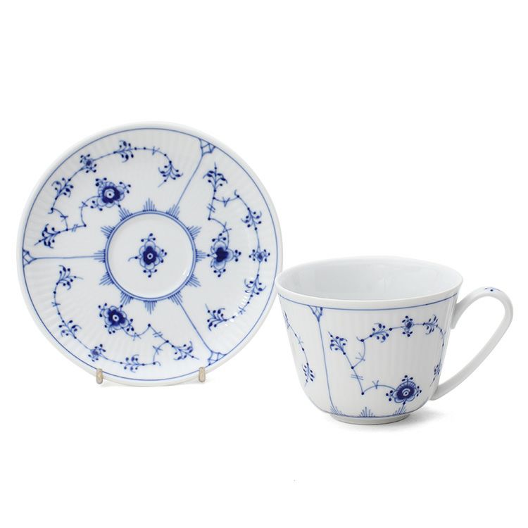 ロイヤルコペンハーゲン（Royal Copenhagen） ブルーフルーテッド プレイン/Blue Fluted Plain カップ＆ソーサー 240ml