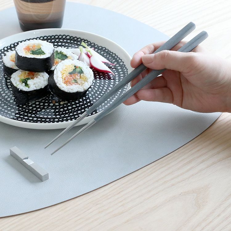 クチポール（Cutipol） クーベ/KUBE 箸 + 箸置きセット グレー