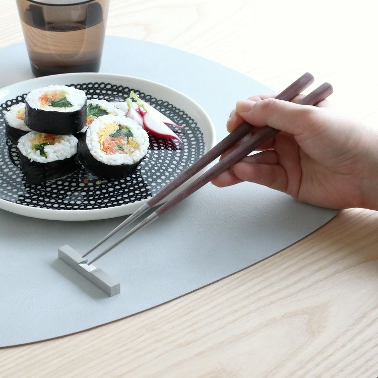 クチポール（Cutipol） クーベ/KUBE 箸 + 箸置きセット ブラウン