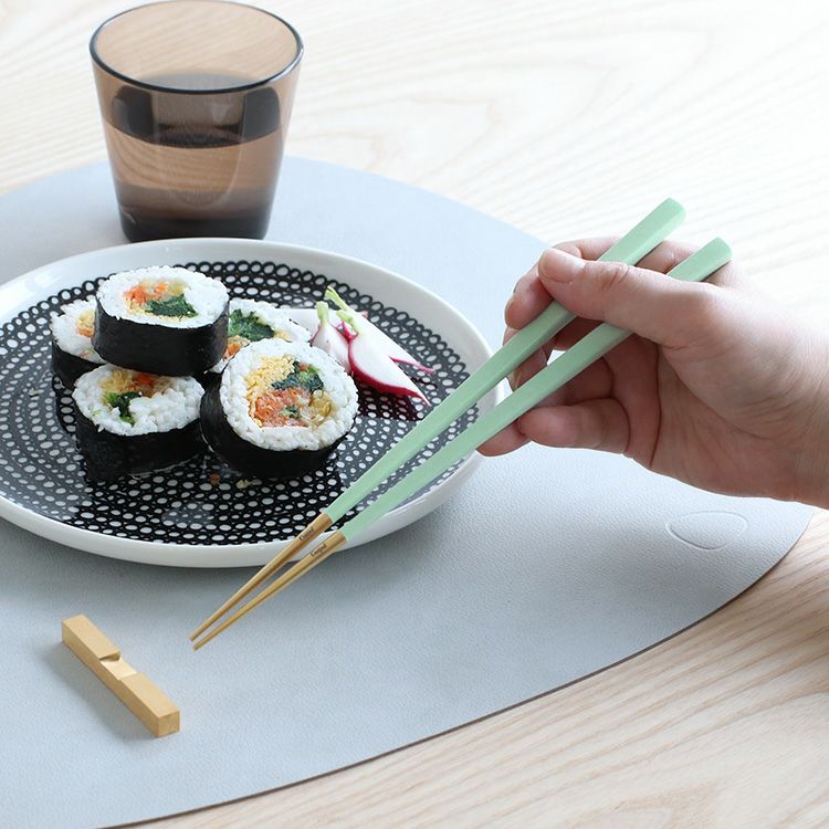 クチポール（Cutipol） クーベ/KUBE 箸 + 箸置きセット セラドンマットゴールド