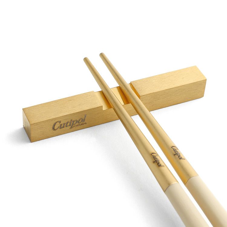 クチポール（Cutipol） クーベ/KUBE 箸 + 箸置きセット アイボリーマットゴールド