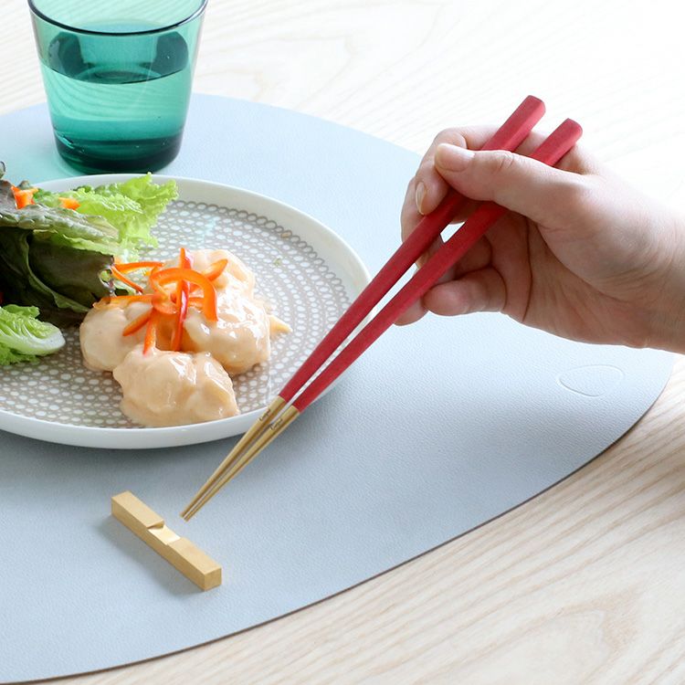 クチポール（Cutipol） クーベ/KUBE 箸 + 箸置きセット レッドマットゴールド