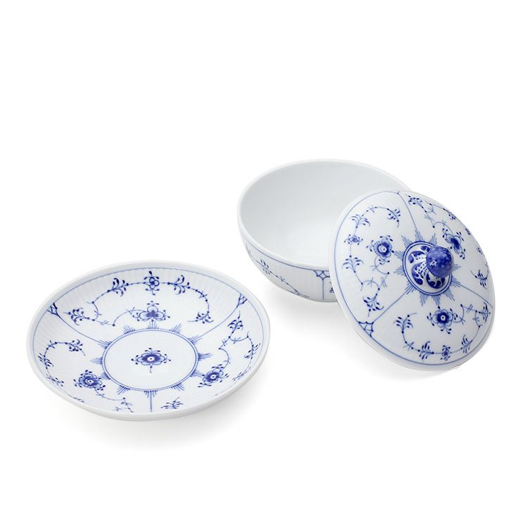ロイヤルコペンハーゲン（Royal Copenhagen） ブルーフルーテッド プレイン/Blue Fluted Plain ボウル&ソーサー蓋つき