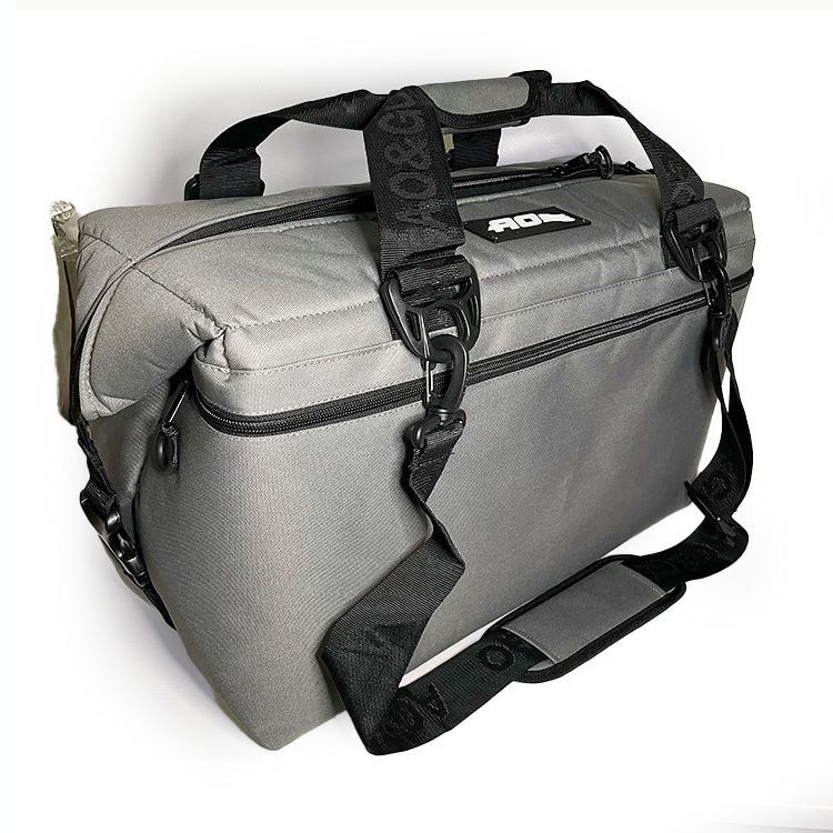 エーオークーラーズ（AO Coolers） キャンバス/CANVAS 36パック ソフトクーラー