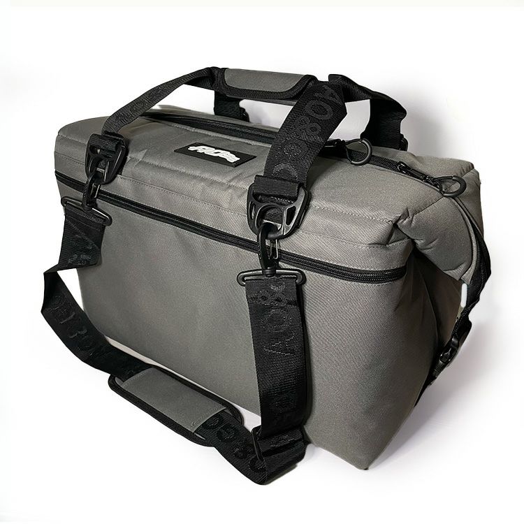 エーオークーラーズ（AO Coolers） キャンバス/CANVAS 36パック ソフトクーラー