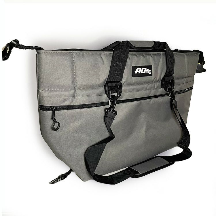 エーオークーラーズ（AO Coolers） キャンバス/CANVAS 36パック ソフトクーラー