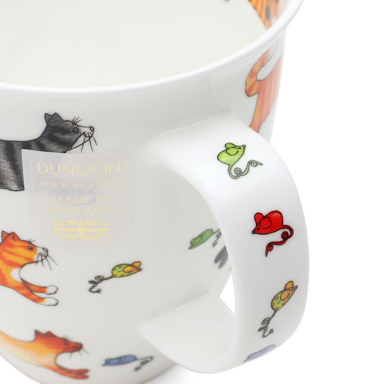 ダヌーン（Dunoon） NEVIS マグカップ 走るんだニャー