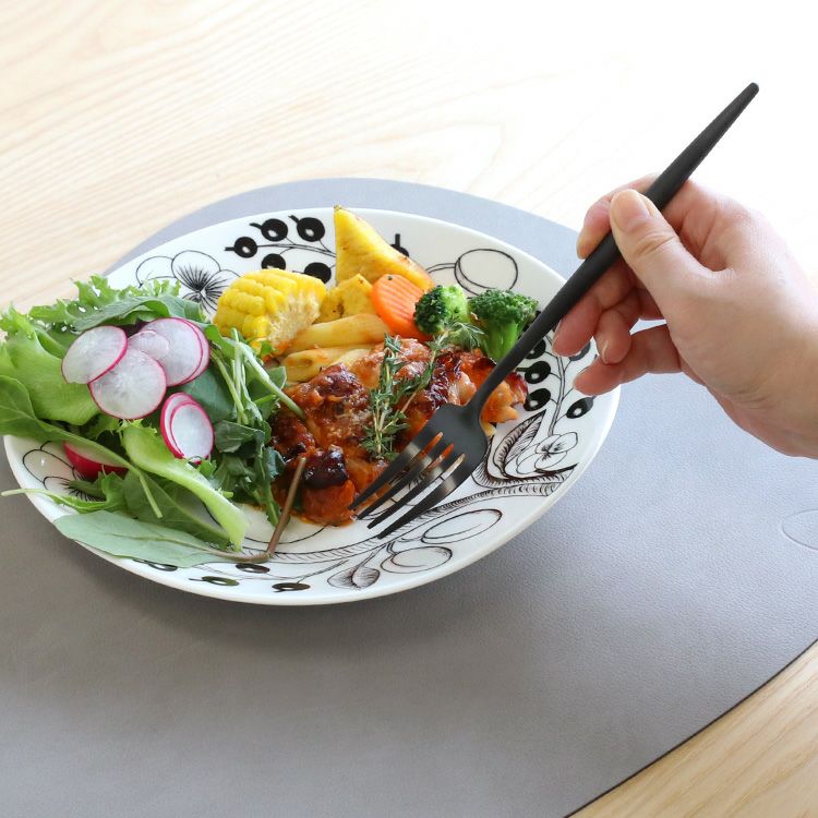 クチポール（Cutipol） ゴア/GOA ディナーフォーク オールブラック