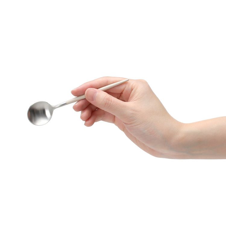 クチポール（Cutipol） ゴア/GOA コーヒー/ティー スプーン ライトアイボリー