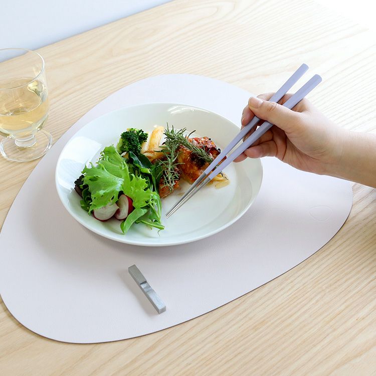 クチポール（Cutipol） クーベ/KUBE 箸 + 箸置きセット バイオレット