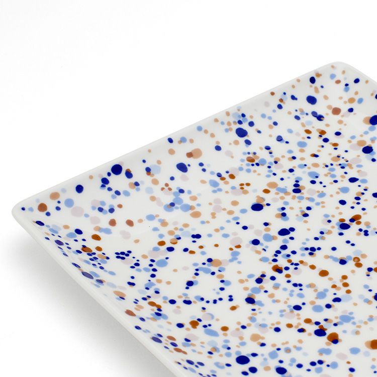 イッタラ（iittala） キュリアス マインド オブ オイバ トイッカ/OTC ヘレ プレート A4