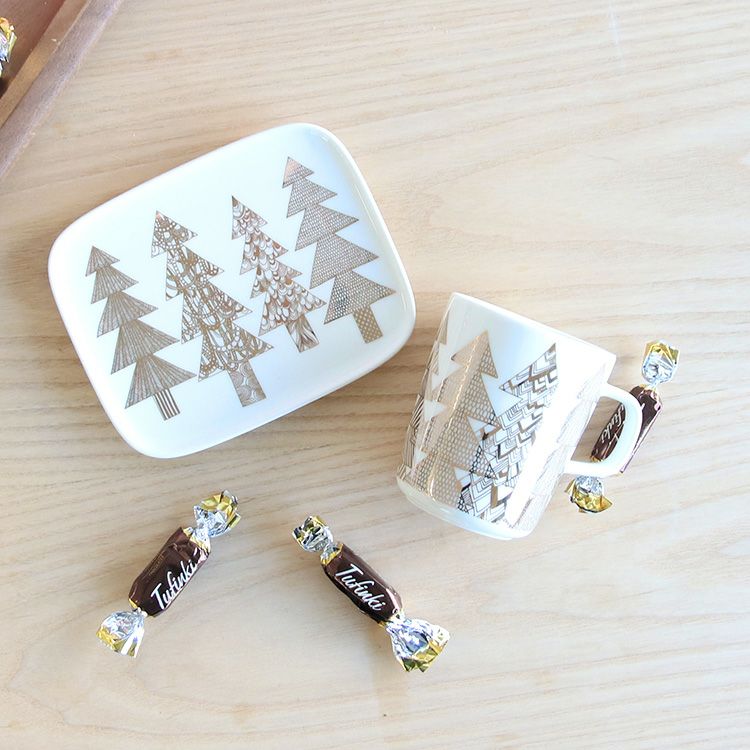 マリメッコ（marimekko） クーシコッサ/Kuusikossa マグ250ml＆プレート15x12cm ゴールド/ホワイト